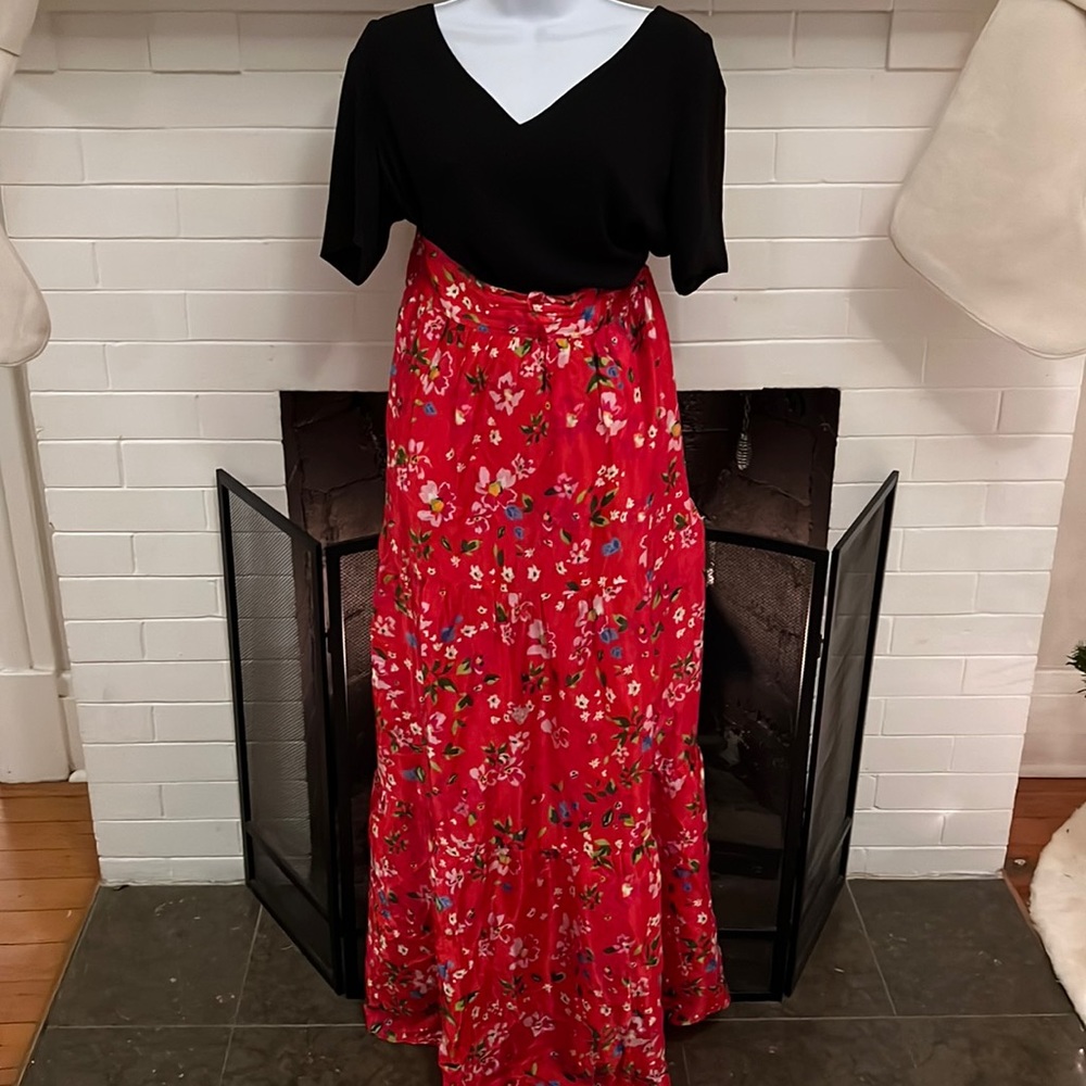 Sylvie skirt in Red Floral